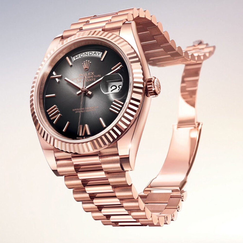 Branded Watch Day-Date 40 in Everose Gold with a Slate Ombre Dial (Refurbished)
